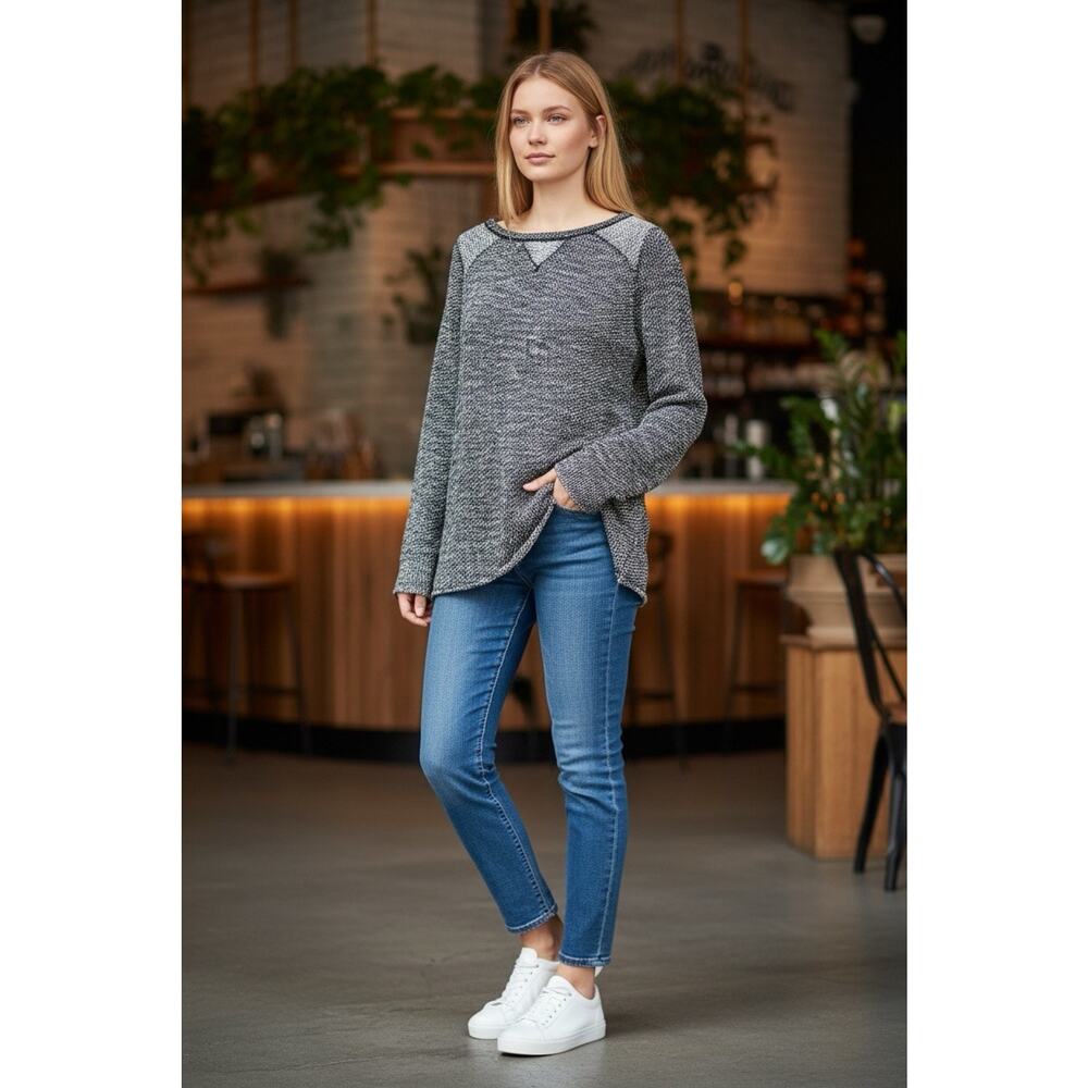 Calvin Klein Performance women's gray relaxed sweater Size XS - Picture 2 of 4